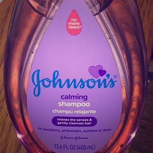 Johnson & Johnson Calming Shampoo (13.6oz)